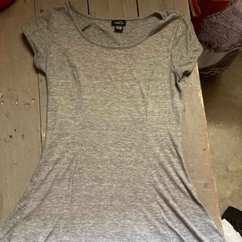 Medium rue 21 tshirt dress